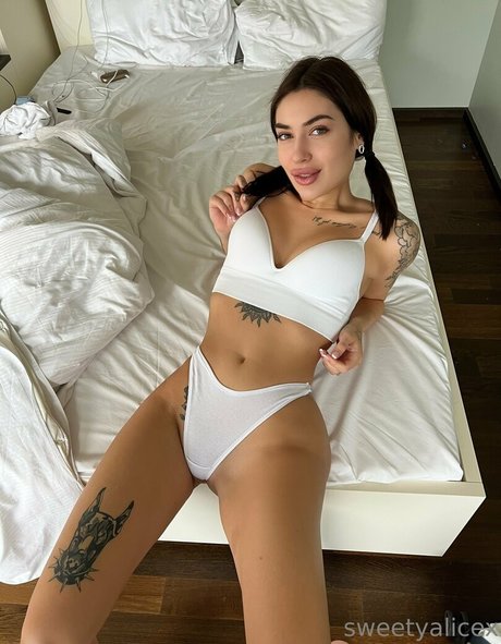 rebekkamo xxx pornstar archive