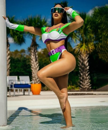 Melany Fernandez pornstar erotic galleries