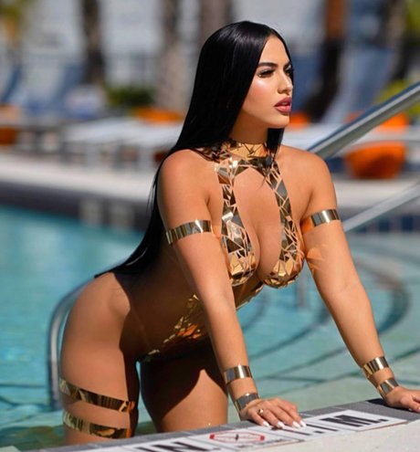 Melany Fernandez perfect pornstar images