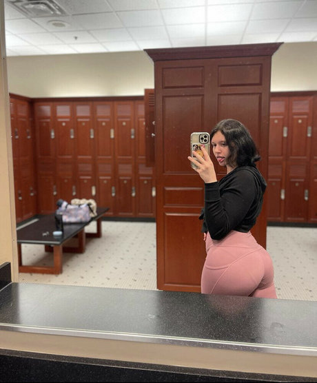 Sierraaa03 nudes actress pictures