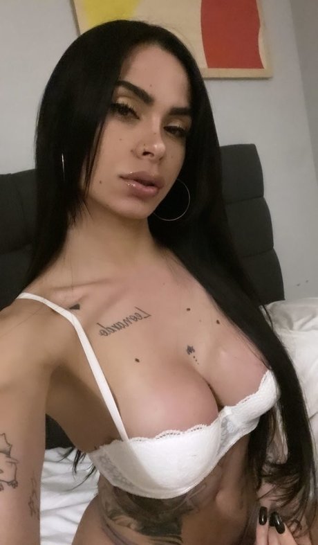 Mariana De Castro star free pictures