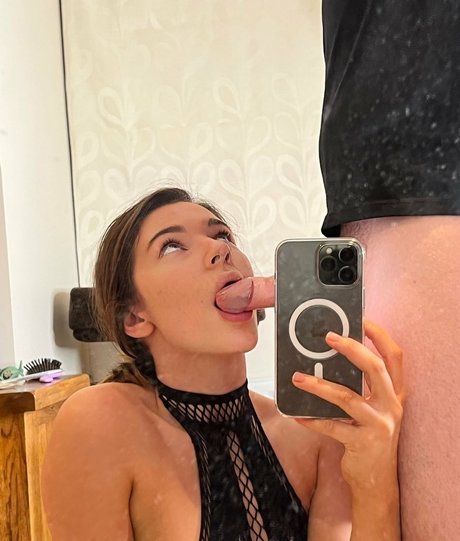 darciekate sexy actress photo