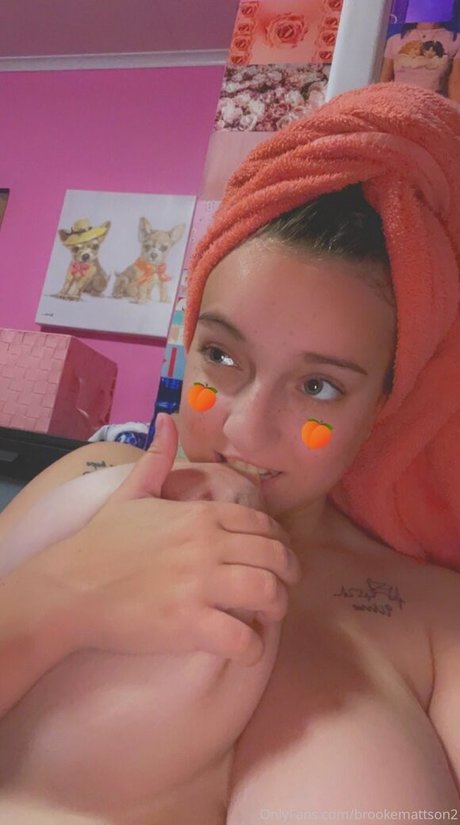 Brooke Mattson model free pictures
