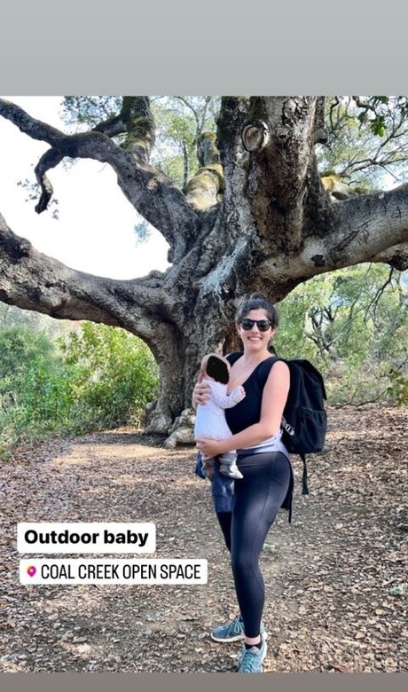 Emily H Barry sexy star photo