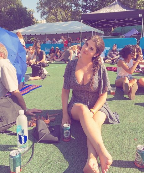 Emily H Barry pornstar top pic