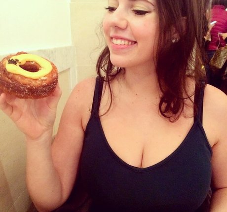 Emily H Barry star pretty archive