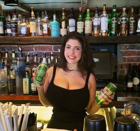 Emily H Barry model high quality pics