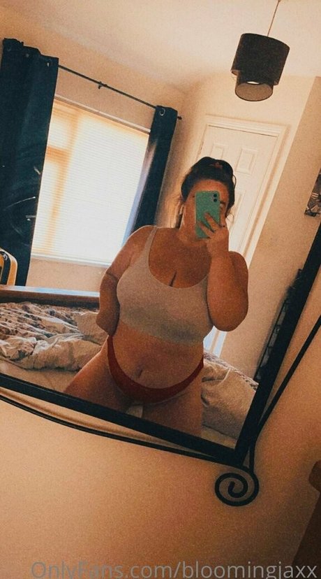 bloomingjaxx sexy model photos