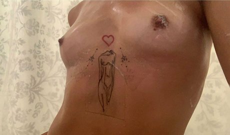 drewcillabb naked model images