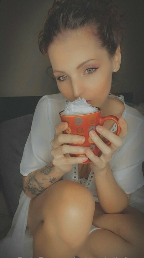 deniellefree exclusive star galleries