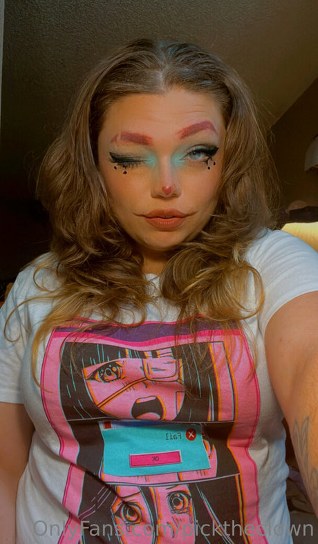 picktheclown erotic model galleries