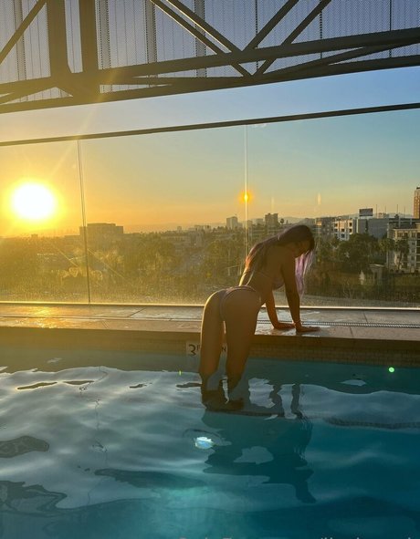 lizziepark model pretty pictures