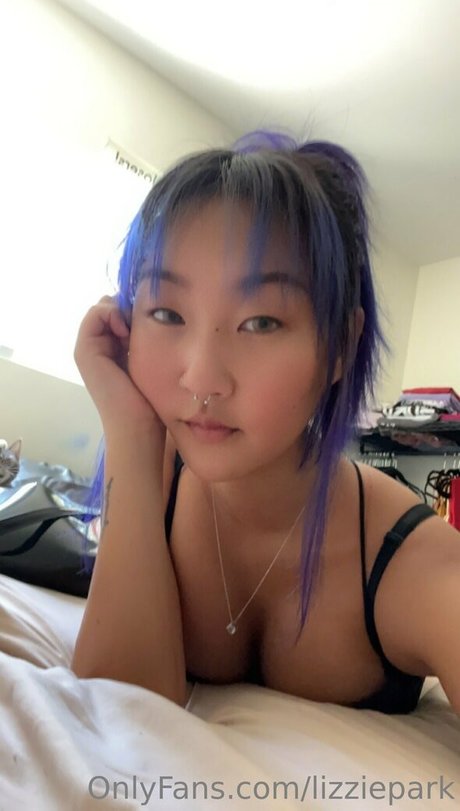 lizziepark nude star archive