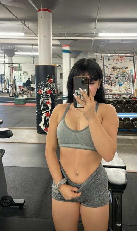 vnikolee model best archive