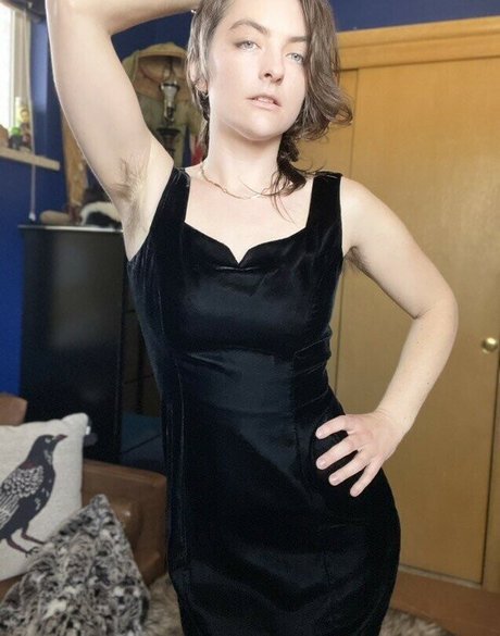 StregaHannah free star archive