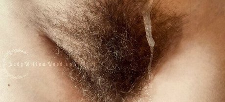 Lady Willow Wood naked pornstar gallery