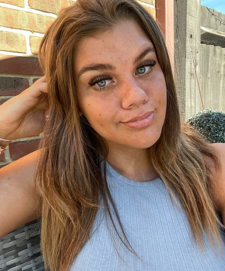 Molly Georgia Leach high quality actress pics