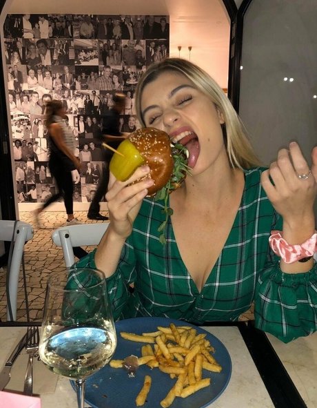 uncutsextapes xxx model pic