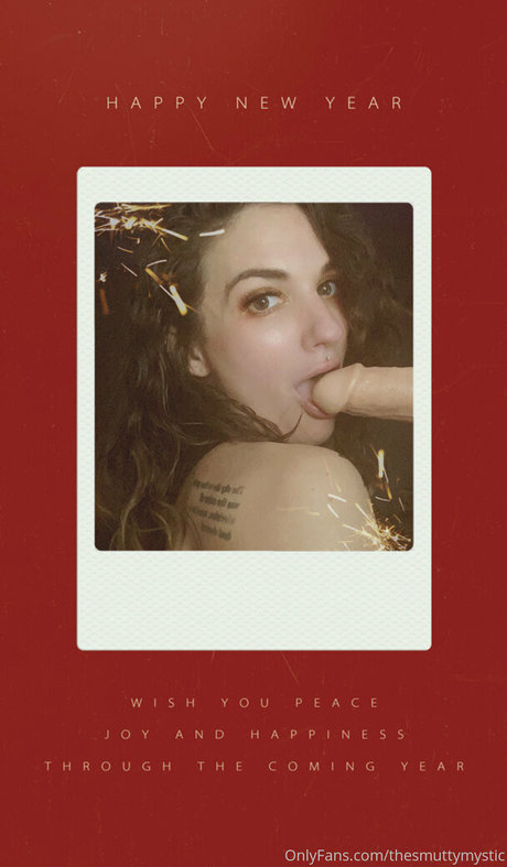 thesmuttymystic naked model img