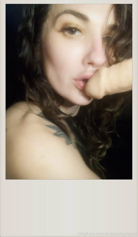 thesmuttymystic pornstar art img