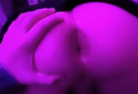 virtualfem model pornographic images