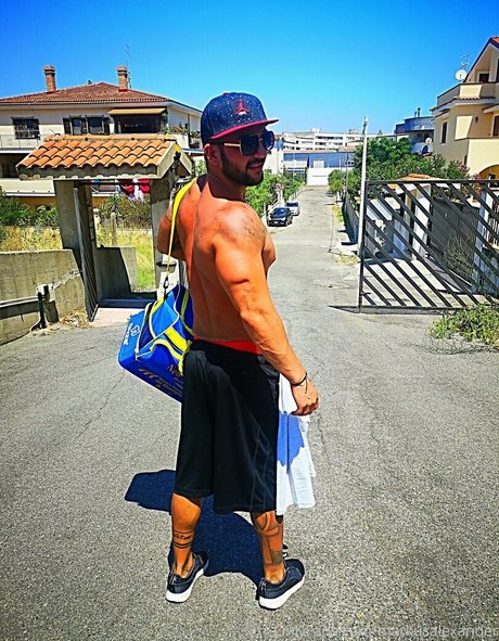 markusalexander model naked photos