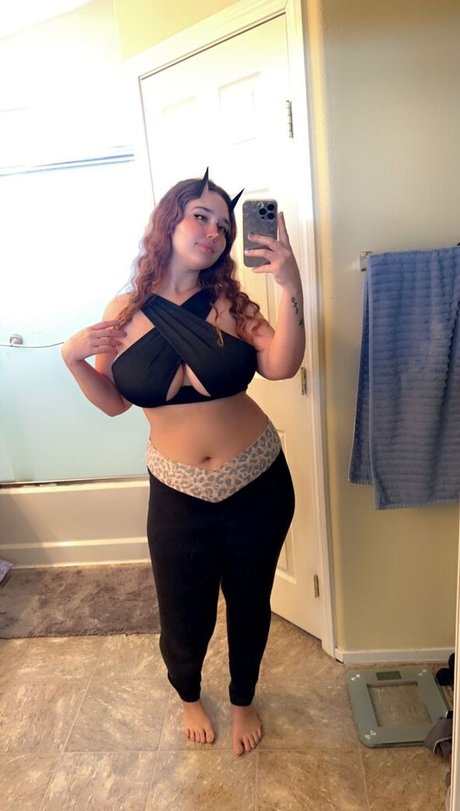 Goddess Ray beautiful pornstar pictures