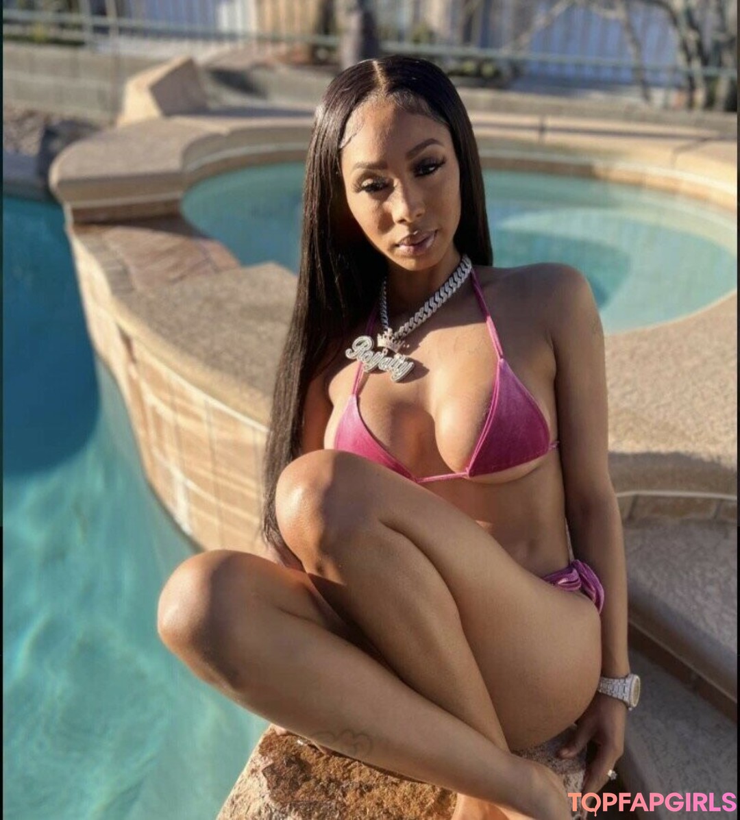 royalty24kt model pornographic picture