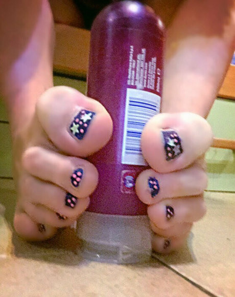 nikyborr model nude gallery