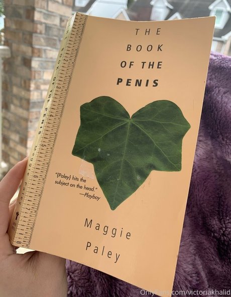 victoriakhalid best actress photos