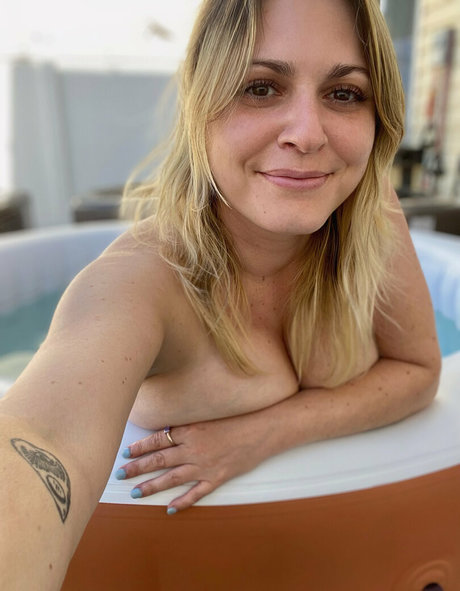 lindsaymariefelton nude actress img