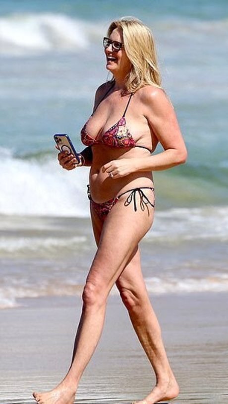 Penny Lancaster model pornographic galleries