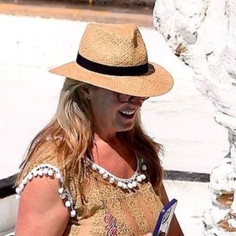 Penny Lancaster exclusive star pics