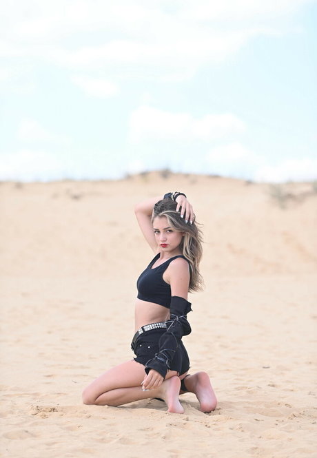 Anastasia Kosteniuk sexy model image