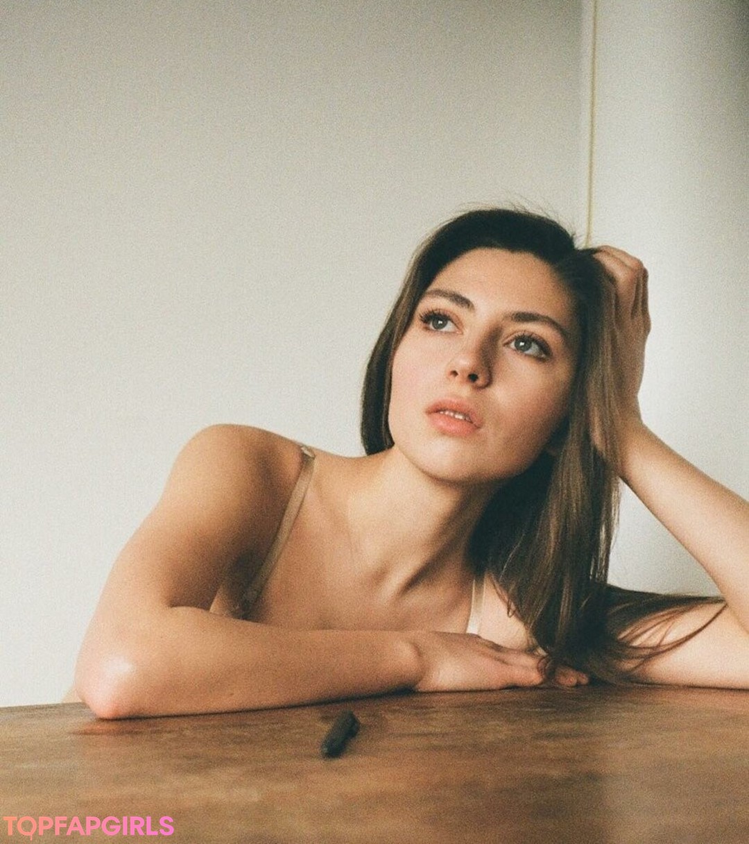 Anna Dubowick nudes star image