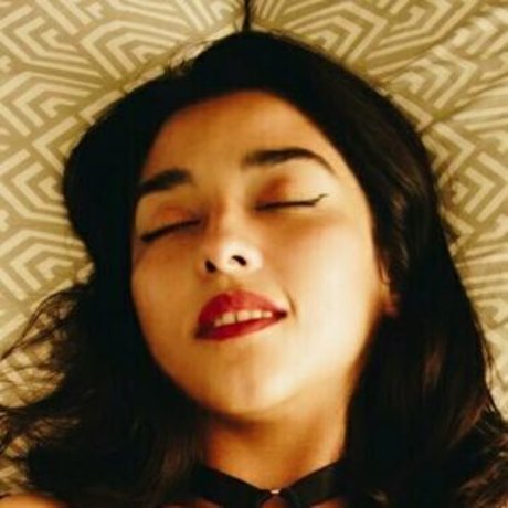 Sofia Valeria star erotic images