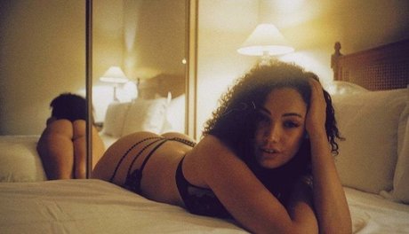 parisxhk pornstar perfect pics