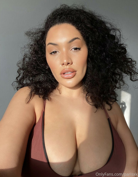 parisxhk model porn image