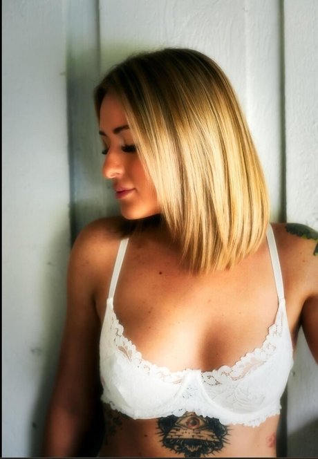 Robin Love art pornstar pics