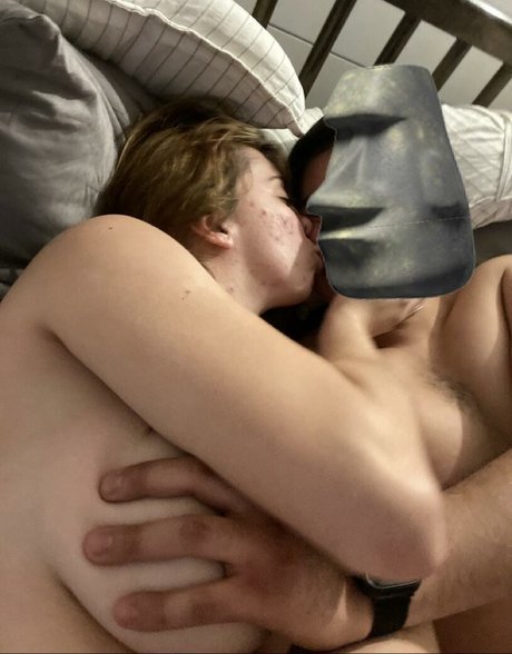 Mia applez model free img