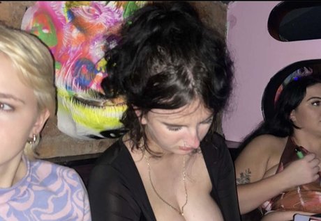 Alice S nice model pics