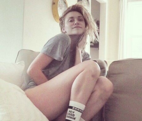 Alyson Stoner porn model gallery