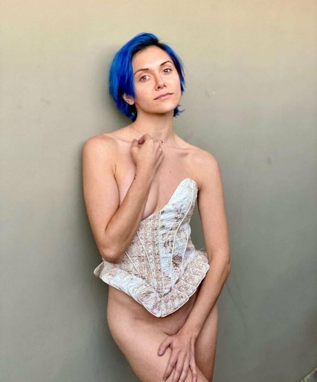 Alyson Stoner sexy actress pics