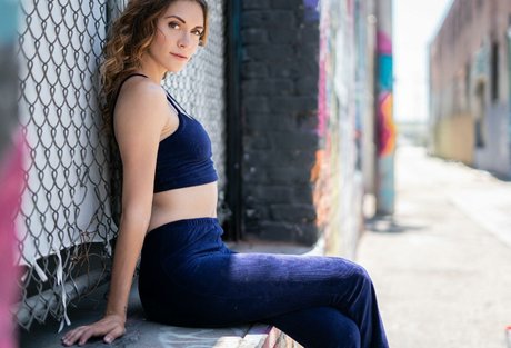 Alyson Stoner nice actress pics