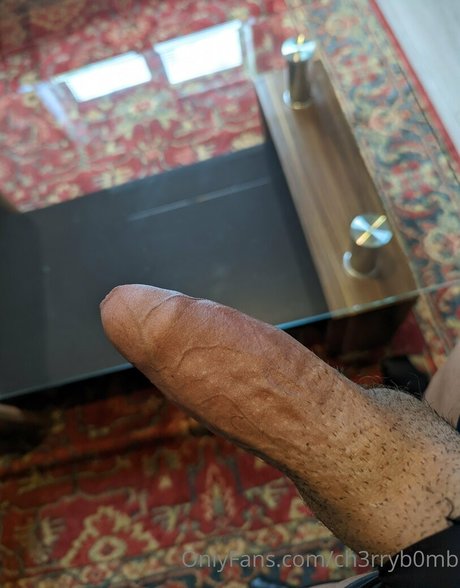 ch3rryb0mb nude model pics