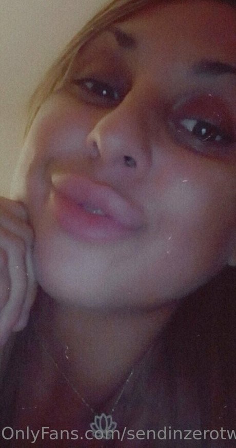 sendinzerotwo exclusive model pictures