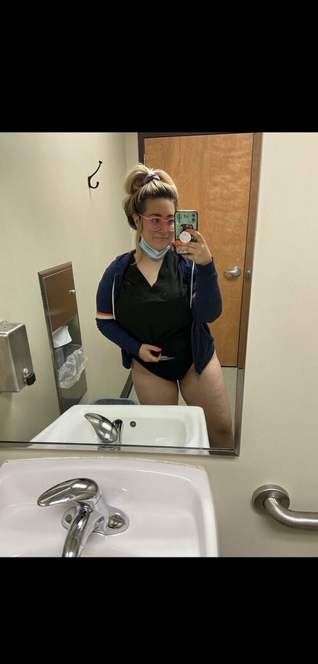 lavendercrystalmoon naked pornstar picture