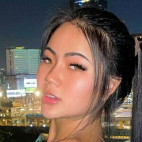 Praewmarc erotic pornstar image