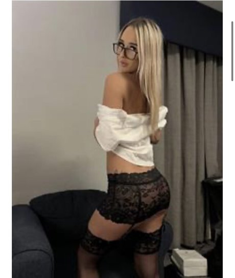 naughtyjordy126 beautiful pornstar pic