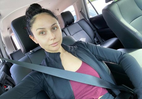 arianamarie xxx star galleries